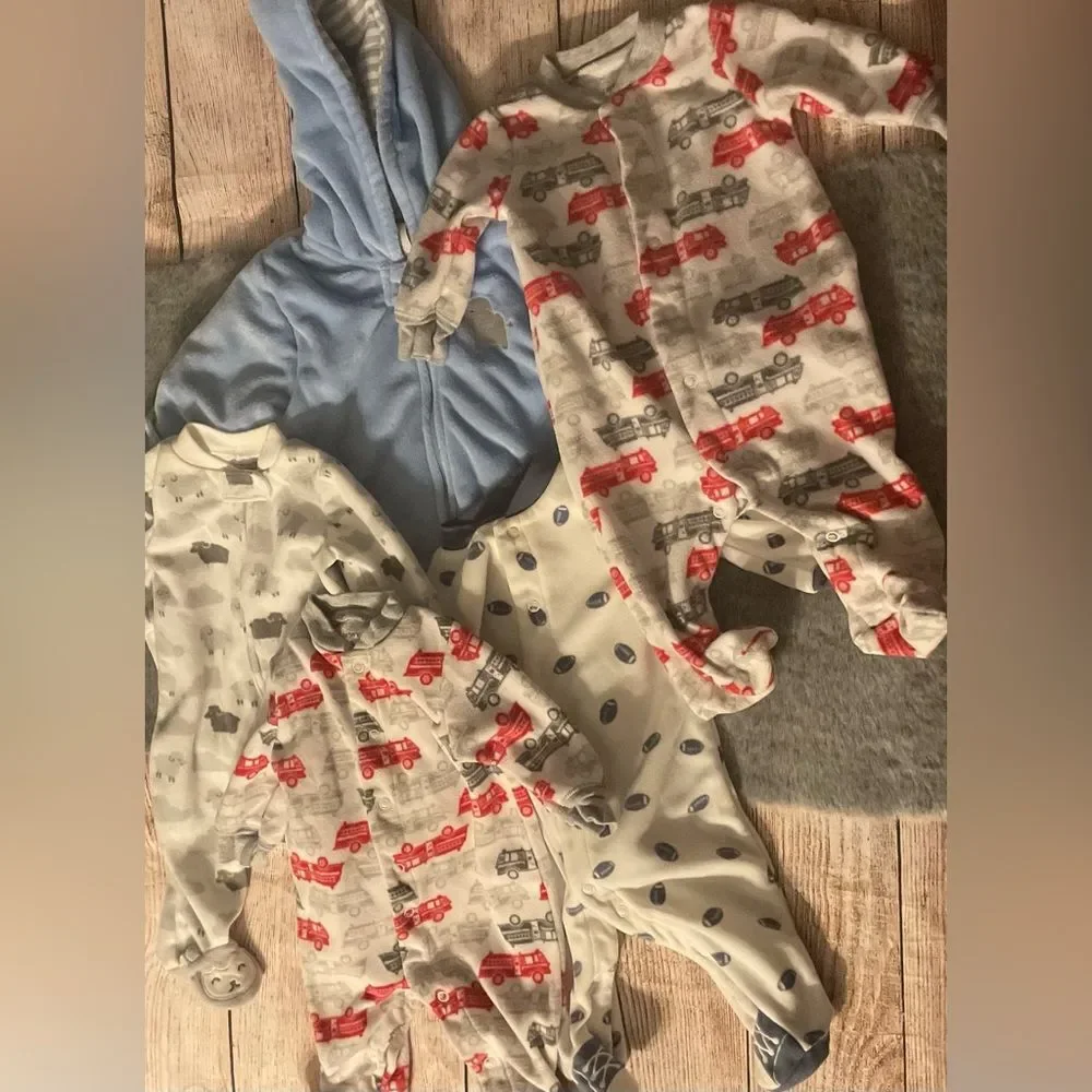 Baby Boy 5 Piece Warm Zipper Onesie Bundle Lot Size 0-3M